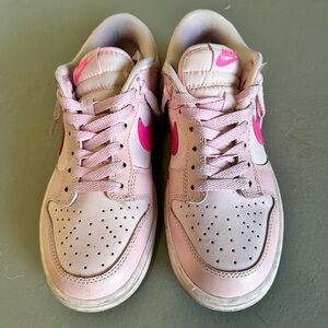Women’s Nike Dunks